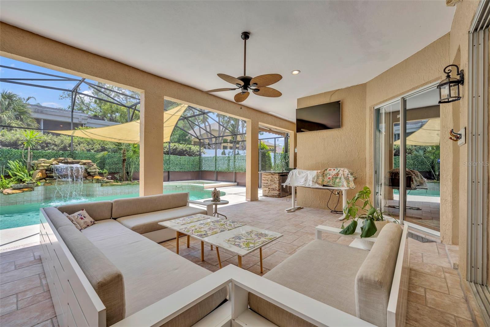 2518 EMERALD TREE LN, APOPKA, FL, 32712