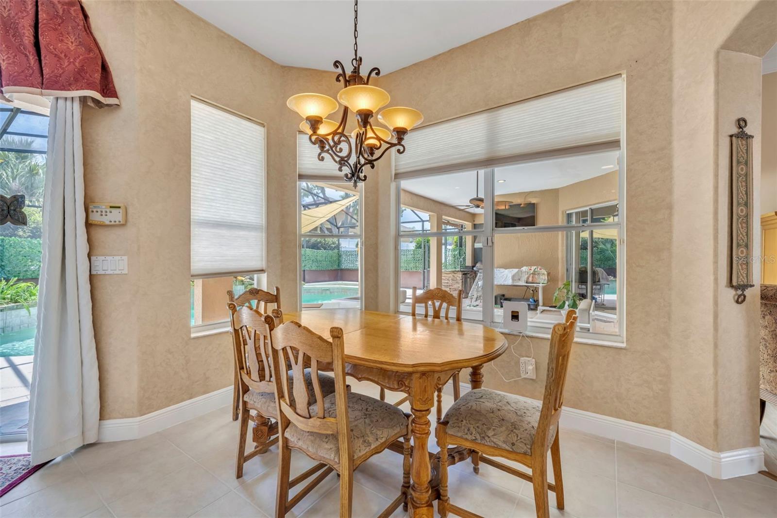 2518 EMERALD TREE LN, APOPKA, FL, 32712