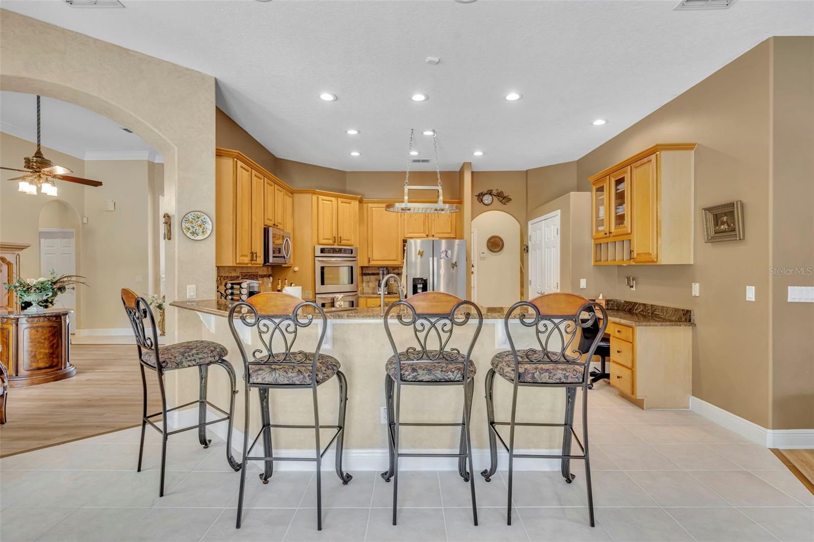 2518 EMERALD TREE LN, APOPKA, FL, 32712