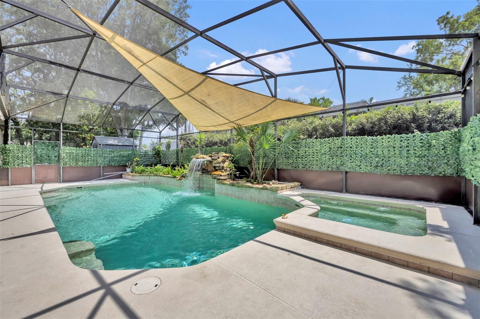 2518 EMERALD TREE LN, APOPKA, FL, 32712