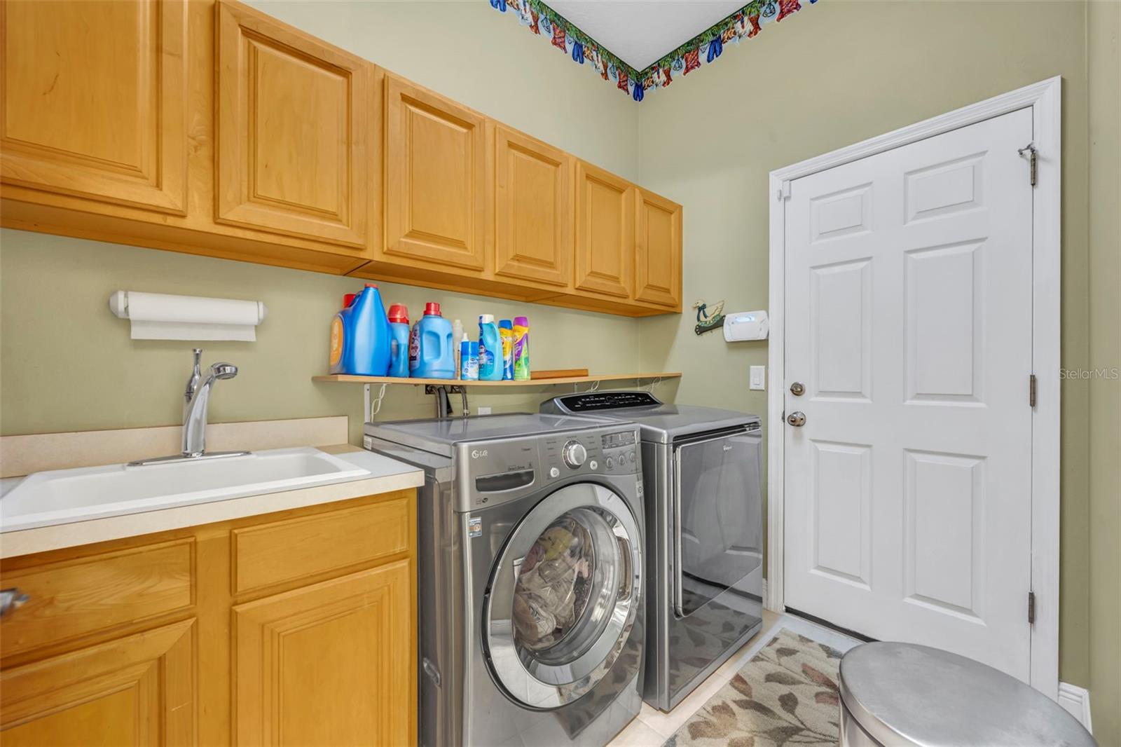 2518 EMERALD TREE LN, APOPKA, FL, 32712