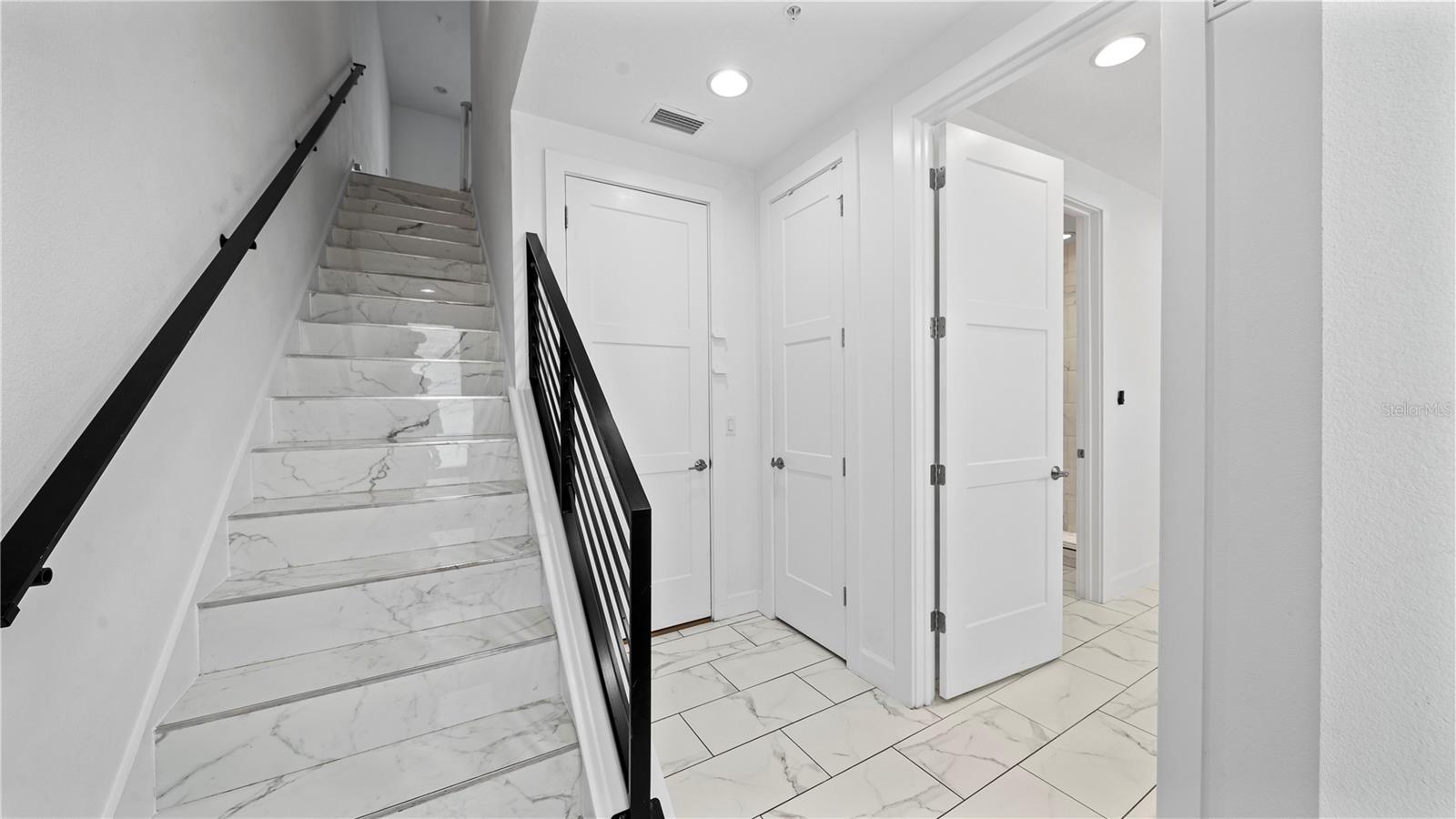 1332 W GRAY ST #3, TAMPA, FL, 33606