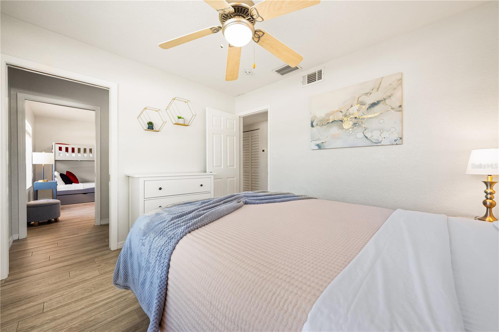3524 S SCHOOL AVE, SARASOTA, FL, 34239