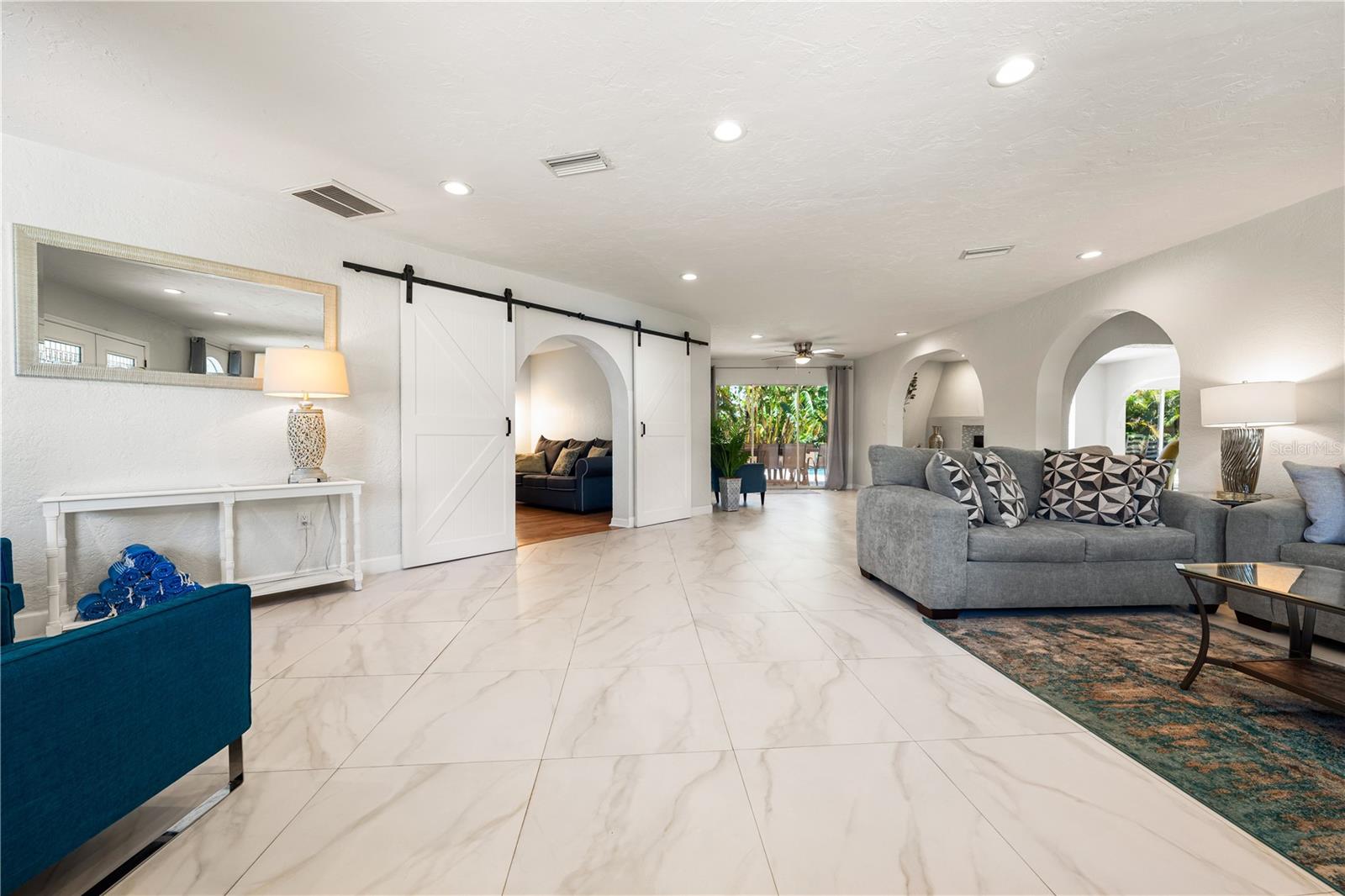 3524 S SCHOOL AVE, SARASOTA, FL, 34239
