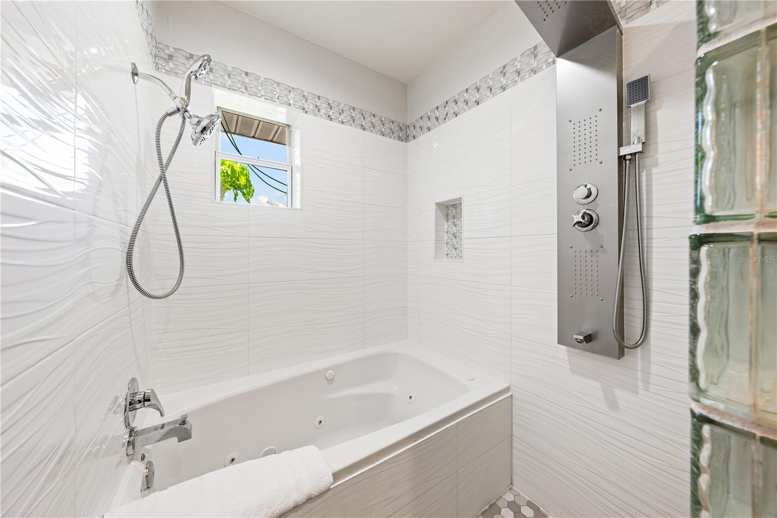 3524 S SCHOOL AVE, SARASOTA, FL, 34239
