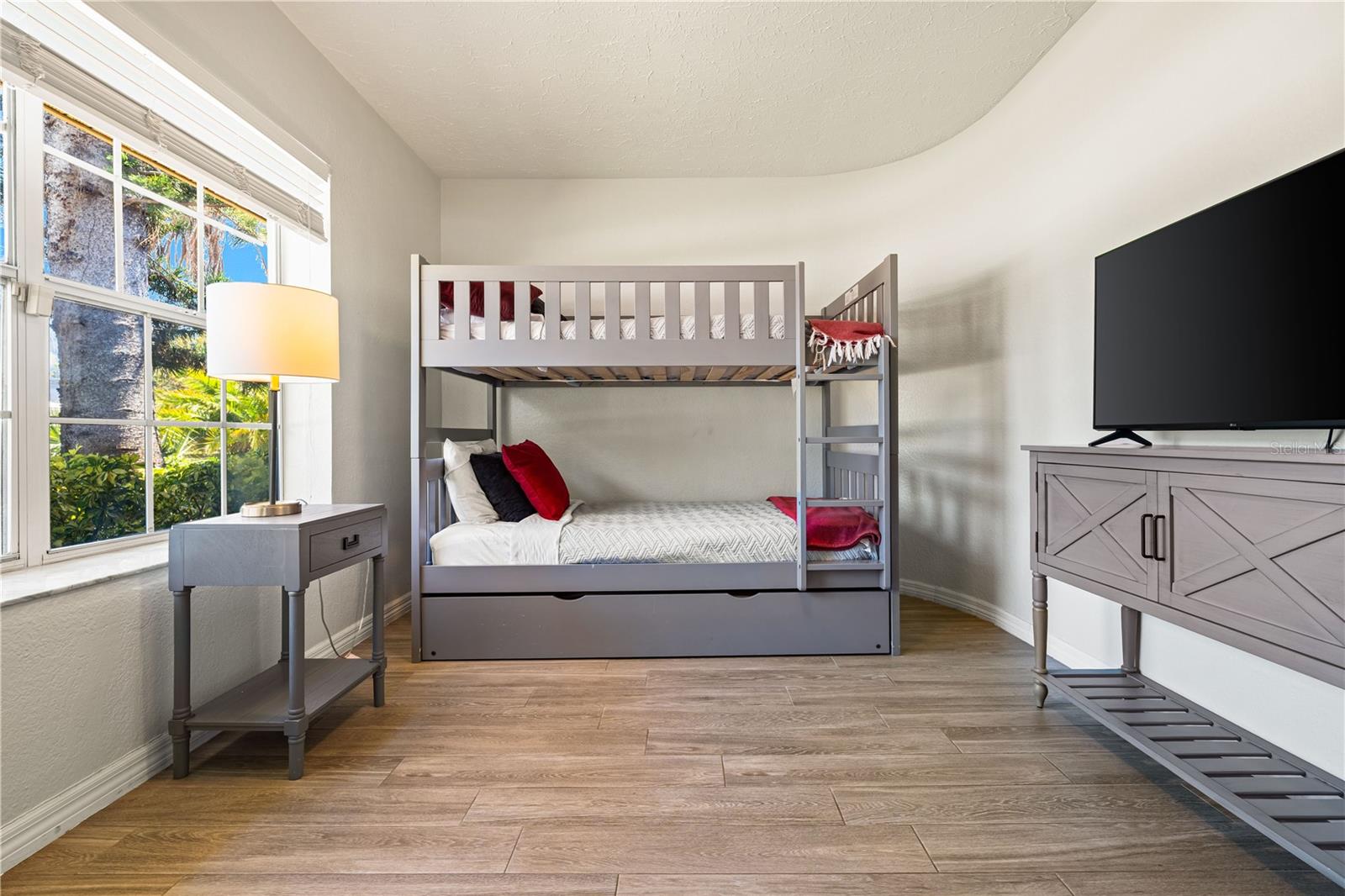 3524 S SCHOOL AVE, SARASOTA, FL, 34239