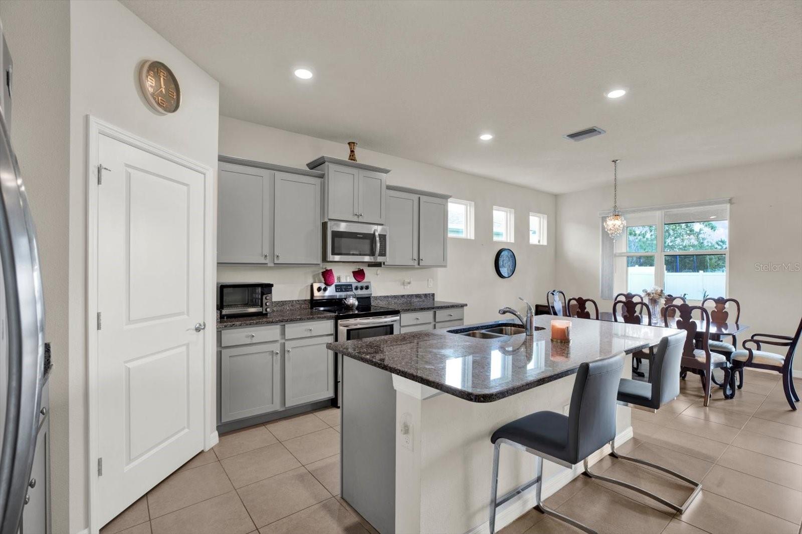 11934 CROSS VINE DR, RIVERVIEW, FL, 33579