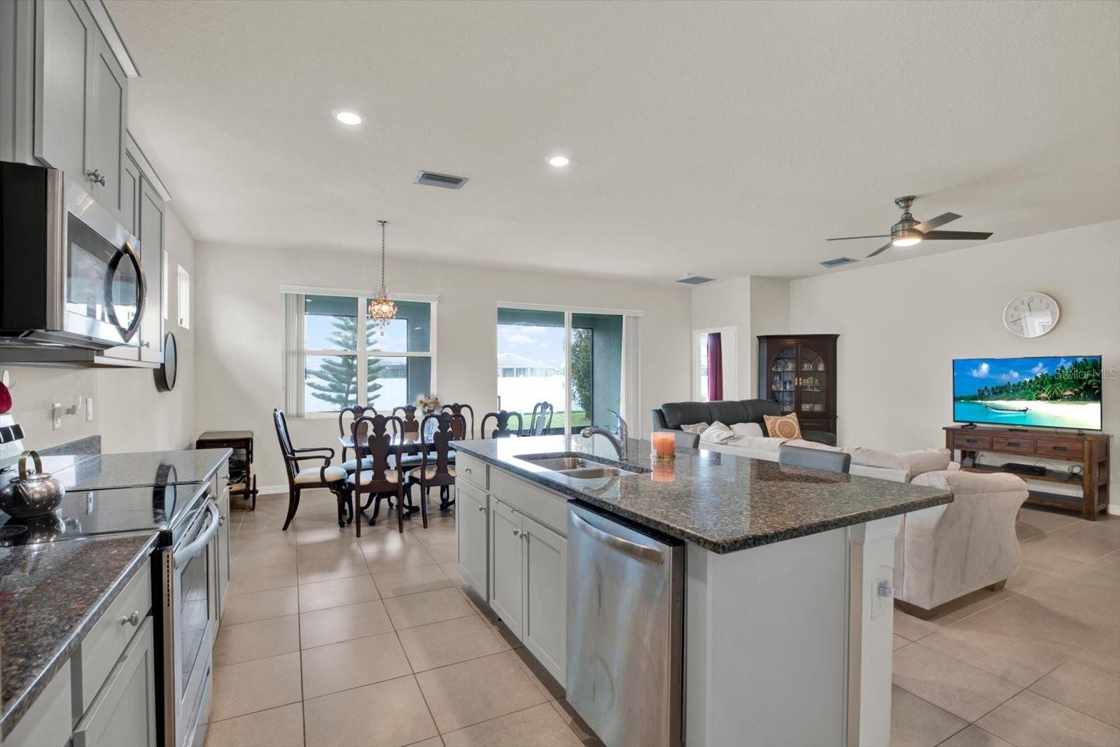 11934 CROSS VINE DR, RIVERVIEW, FL, 33579