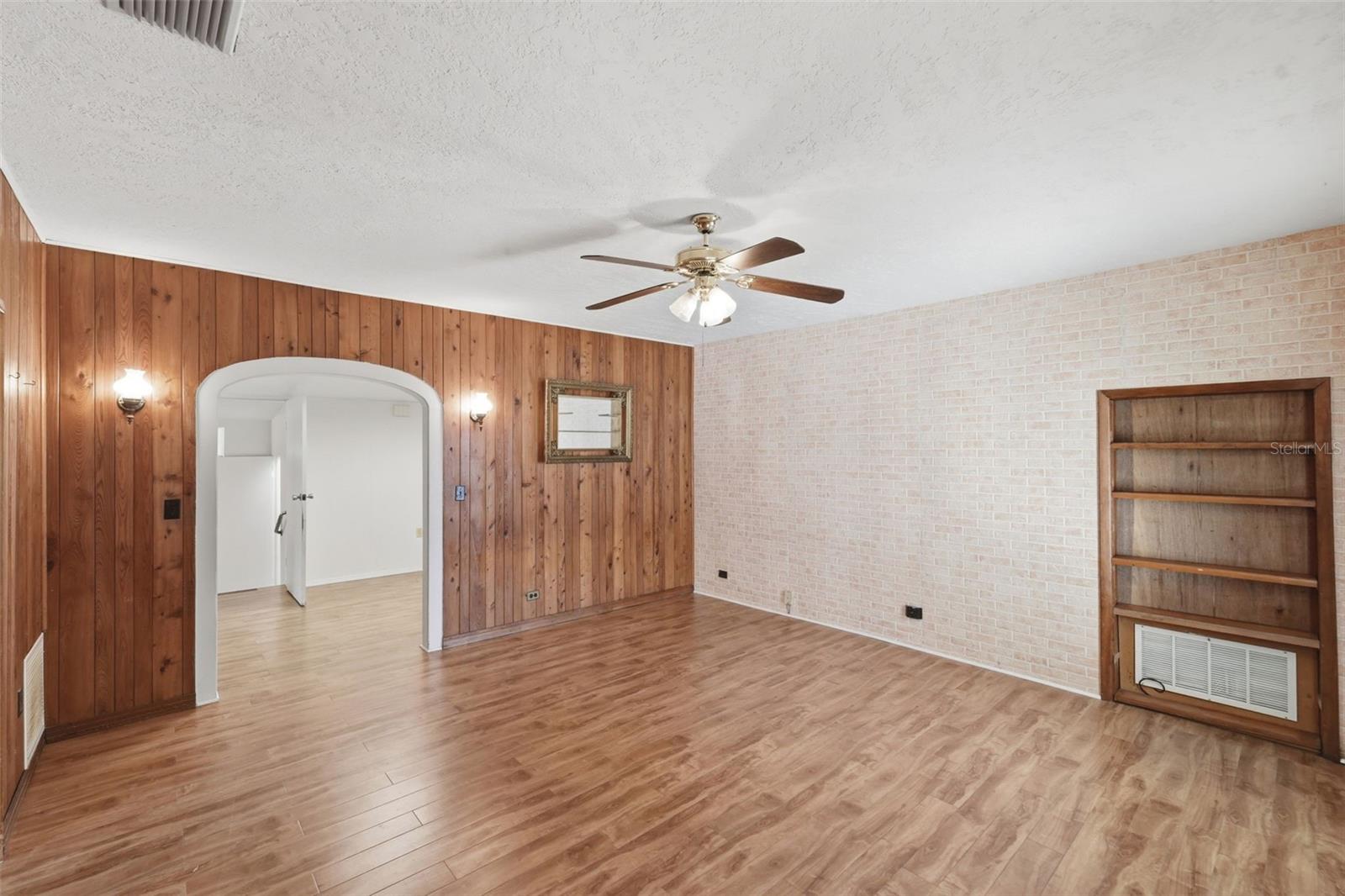 2101 E GRANT AVE, ORLANDO, FL, 32806