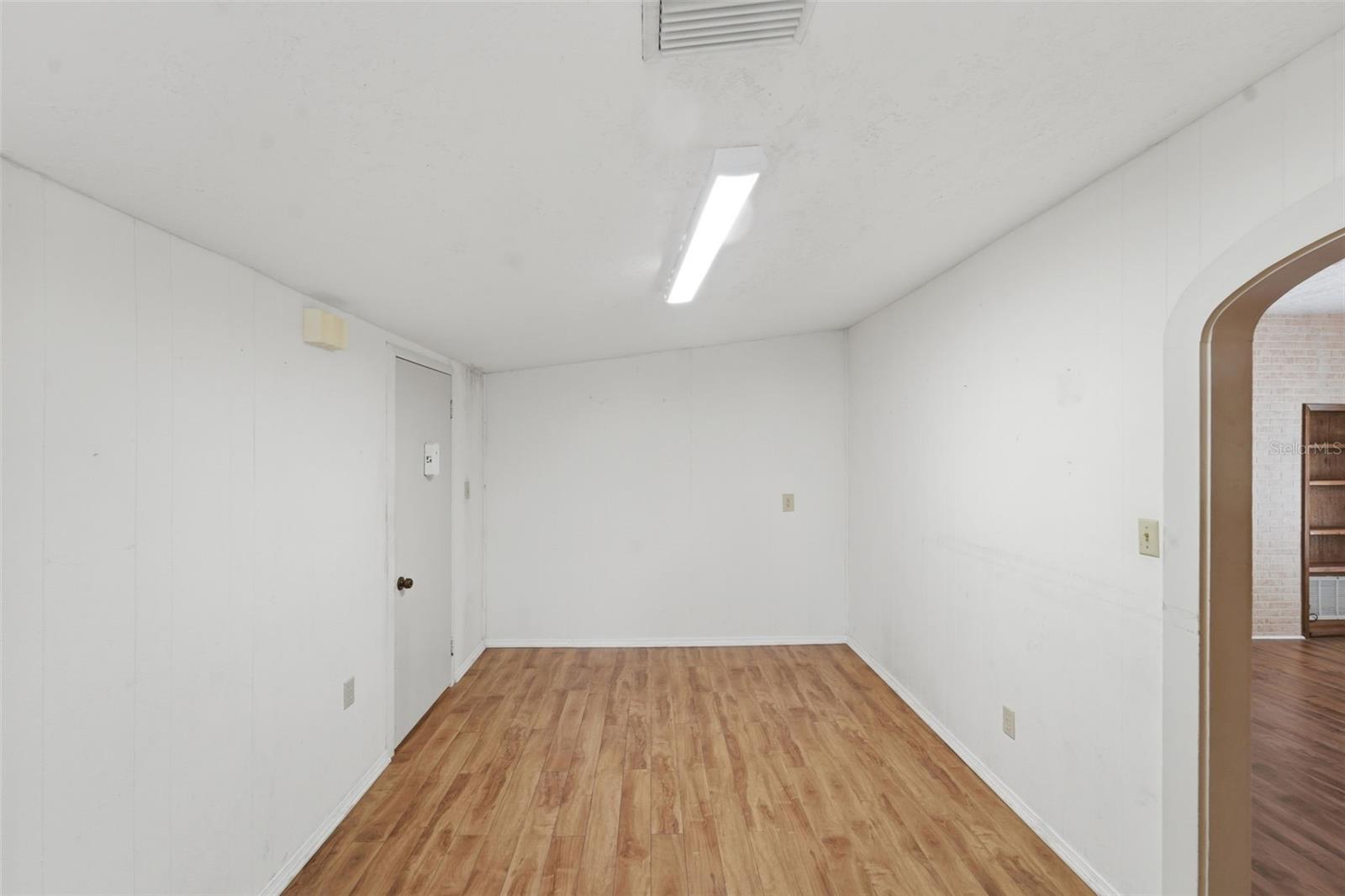 2101 E GRANT AVE, ORLANDO, FL, 32806