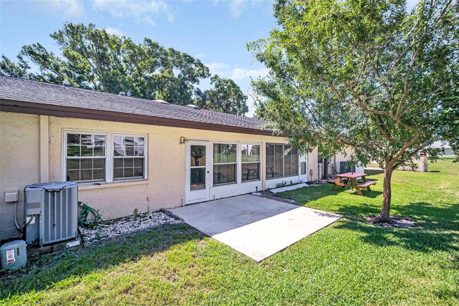 860 MACLAREN DR N #B, PALM HARBOR, FL, 34684