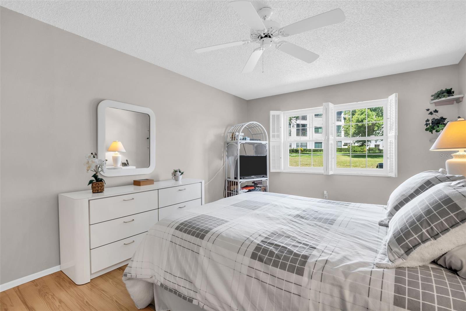 860 MACLAREN DR N #B, PALM HARBOR, FL, 34684
