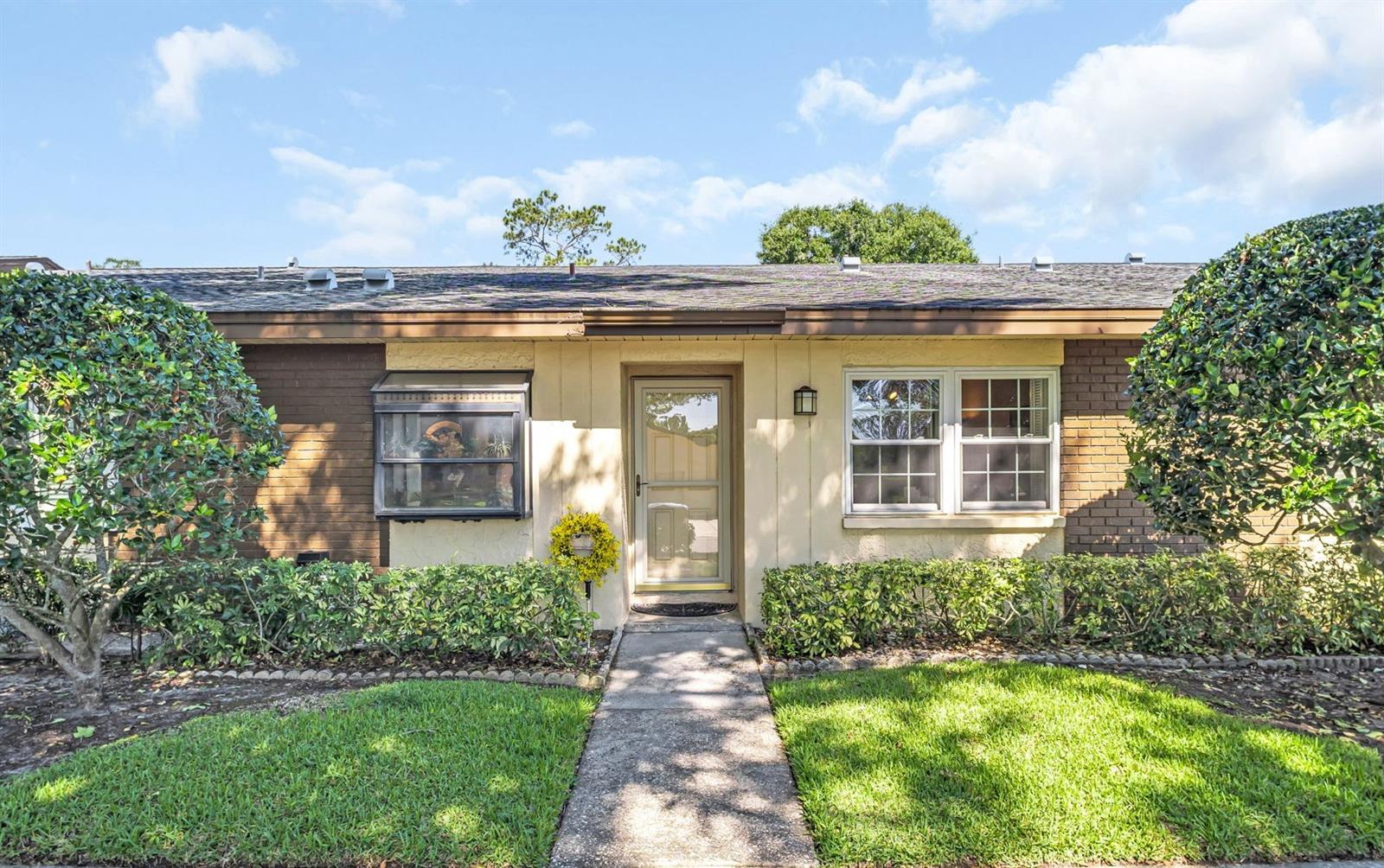 860 MACLAREN DR N #B, PALM HARBOR, FL, 34684