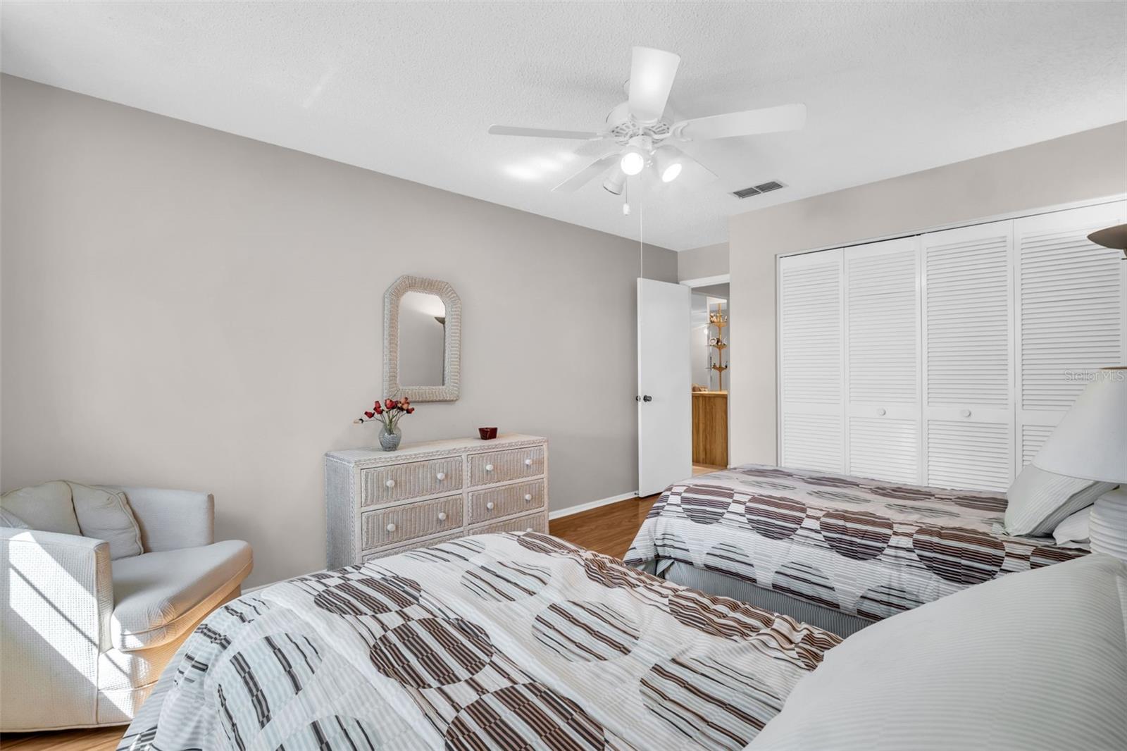 860 MACLAREN DR N #B, PALM HARBOR, FL, 34684