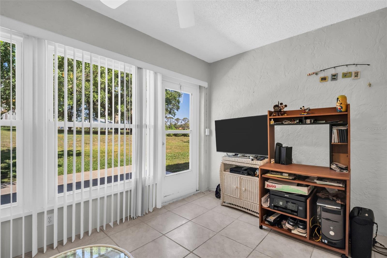 860 MACLAREN DR N #B, PALM HARBOR, FL, 34684