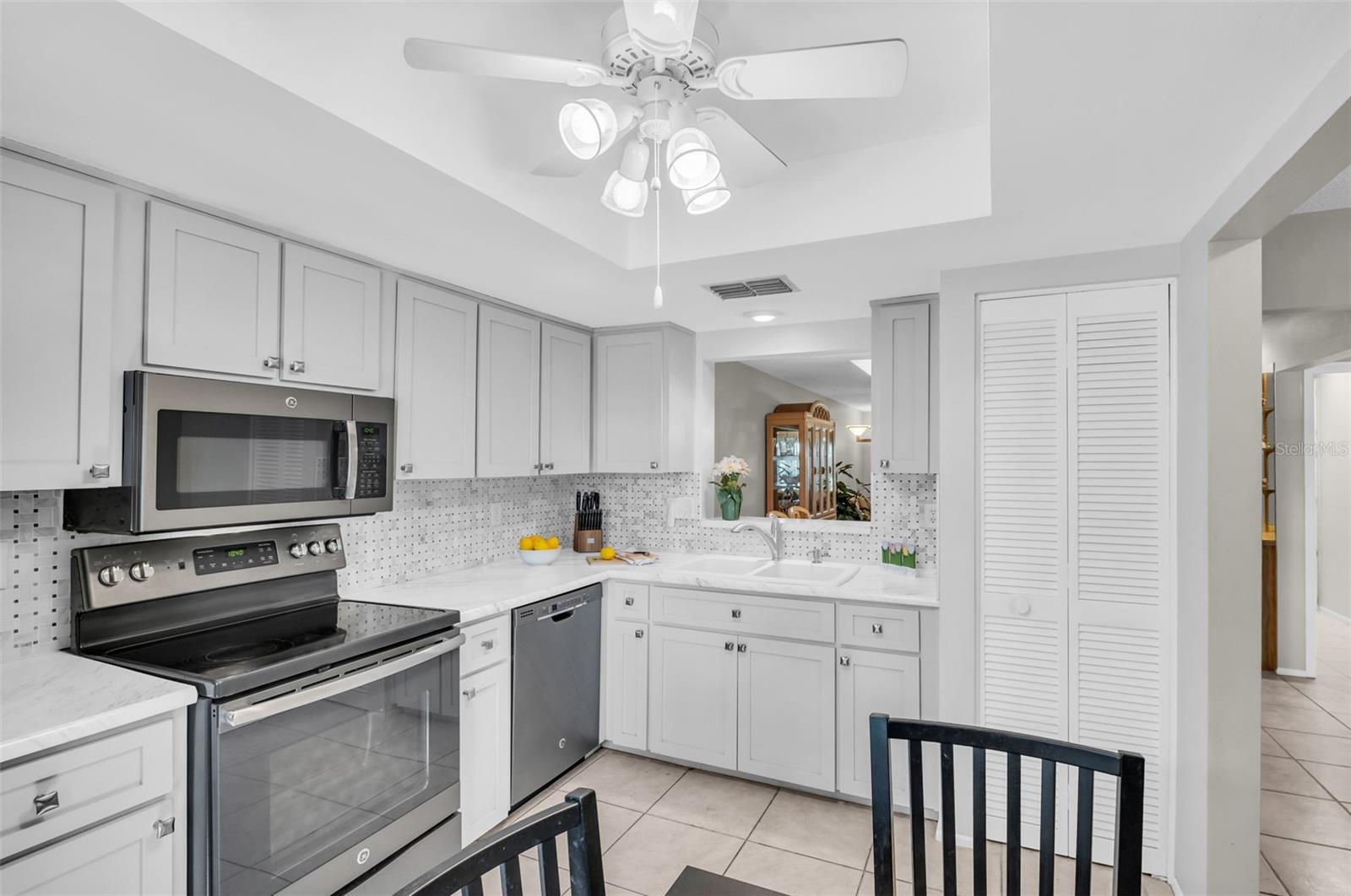 860 MACLAREN DR N #B, PALM HARBOR, FL, 34684