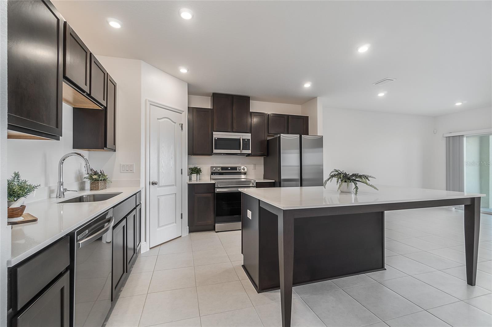 32123 POND APPLE BND, SAN ANTONIO, FL, 33576