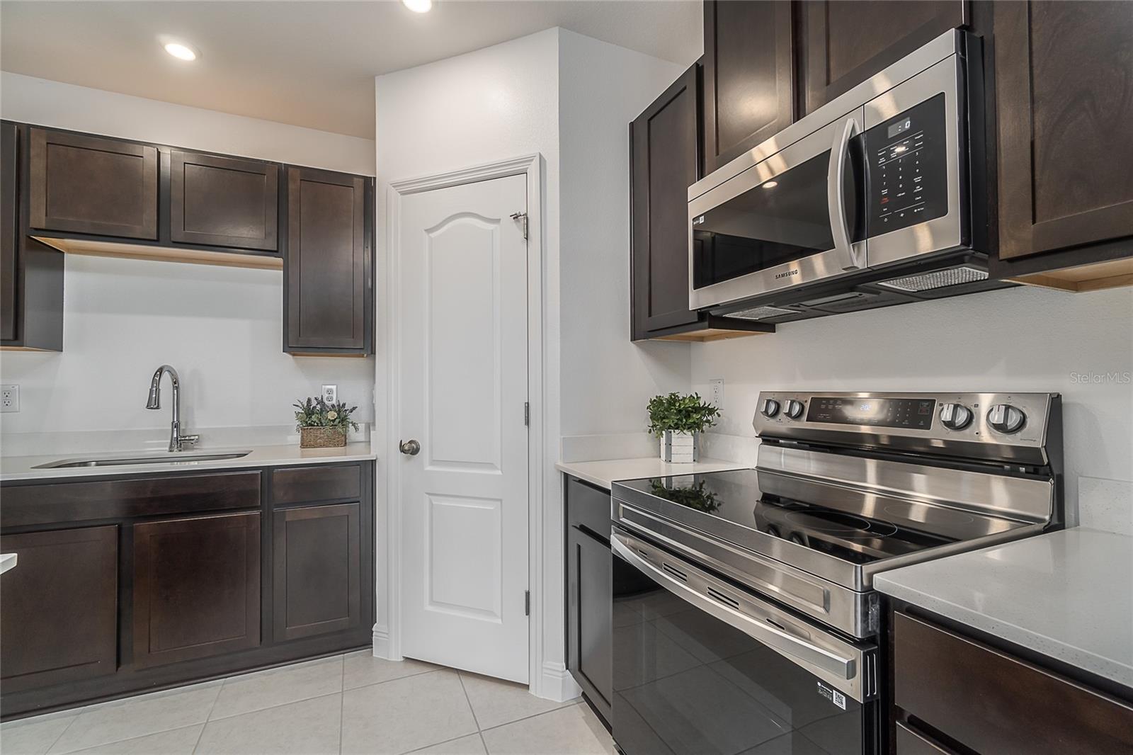 32123 POND APPLE BND, SAN ANTONIO, FL, 33576