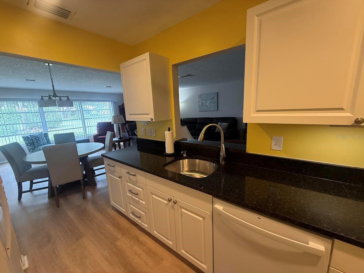 508 FOXGLOVE CIR #B, SUN CITY CENTER, FL, 33573