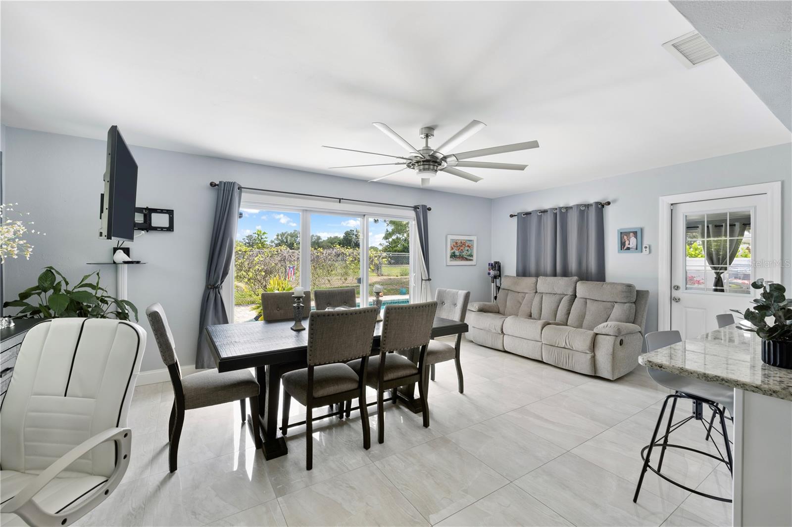 1930 74TH AVE N, ST PETERSBURG, FL, 33702