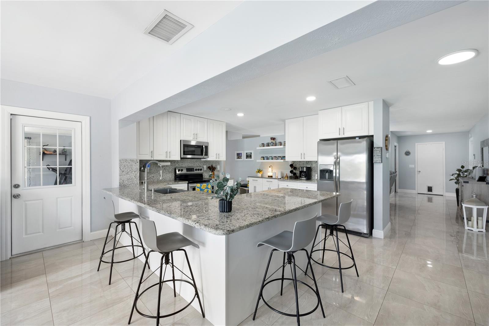 1930 74TH AVE N, ST PETERSBURG, FL, 33702