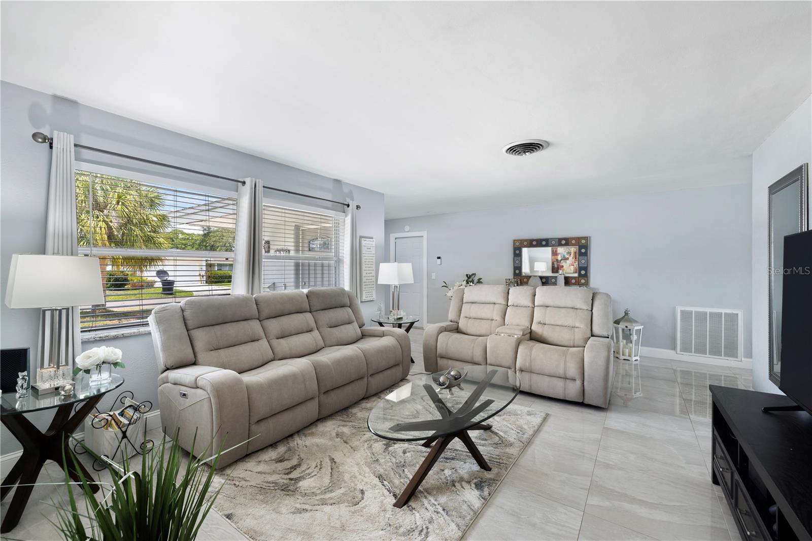 1930 74TH AVE N, ST PETERSBURG, FL, 33702