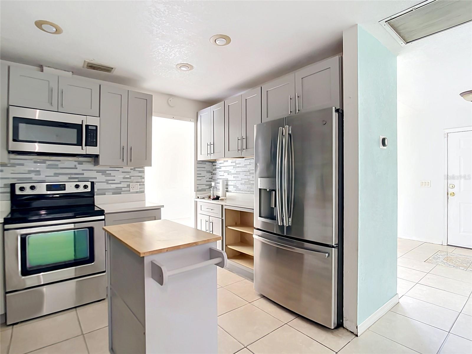 2013 REDMOND ST, PORT CHARLOTTE, FL, 33948