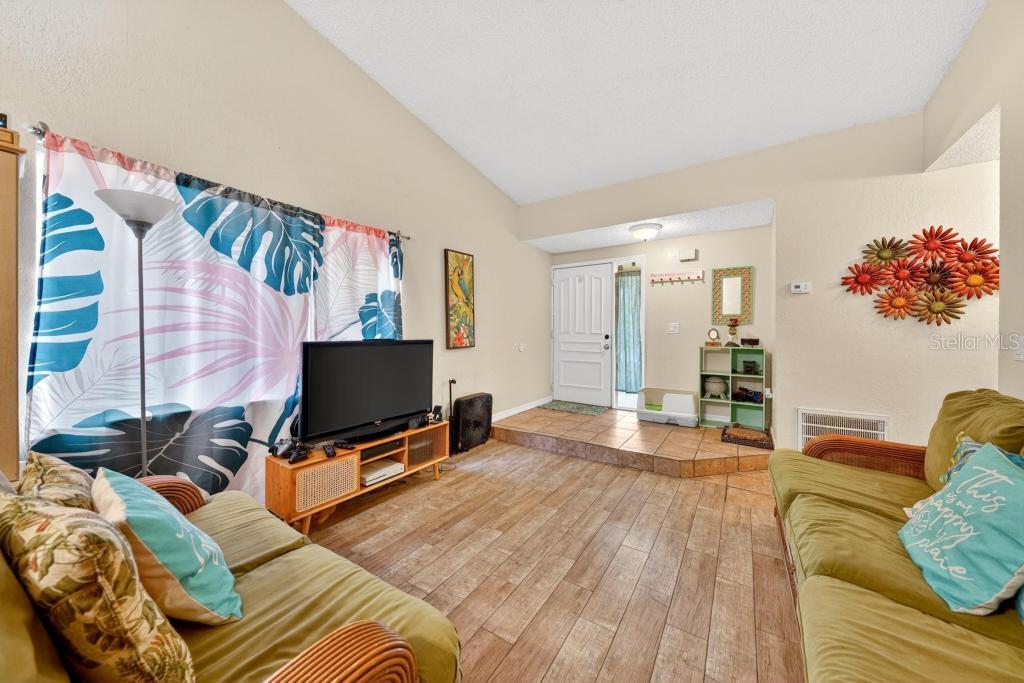 214 PERTH CT, WINTER SPRINGS, FL, 32708