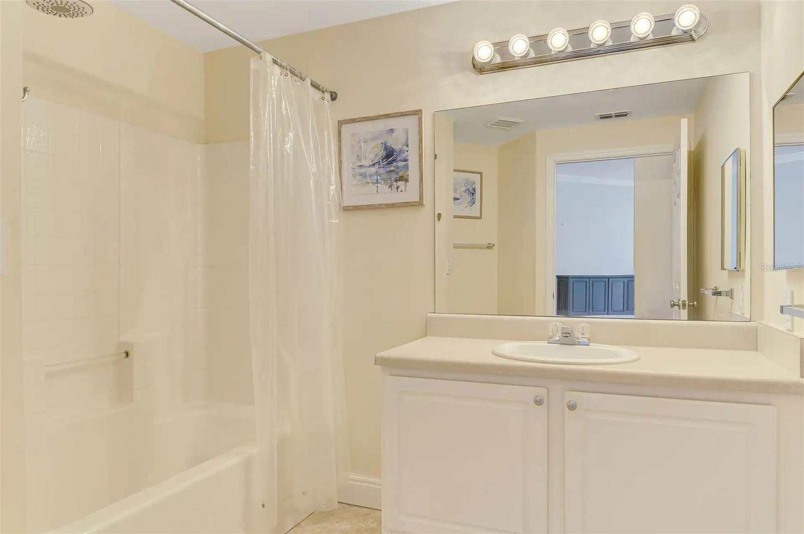 5450 BENTGRASS DR #111, SARASOTA, FL, 34235