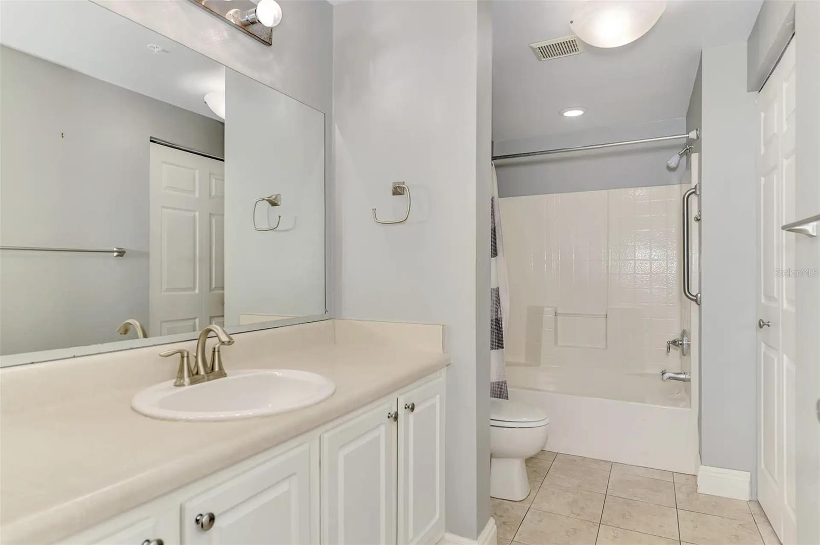 5450 BENTGRASS DR #111, SARASOTA, FL, 34235