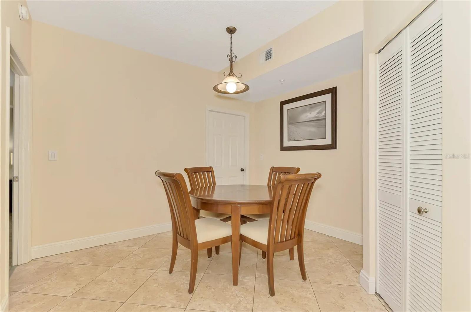 5450 BENTGRASS DR #111, SARASOTA, FL, 34235