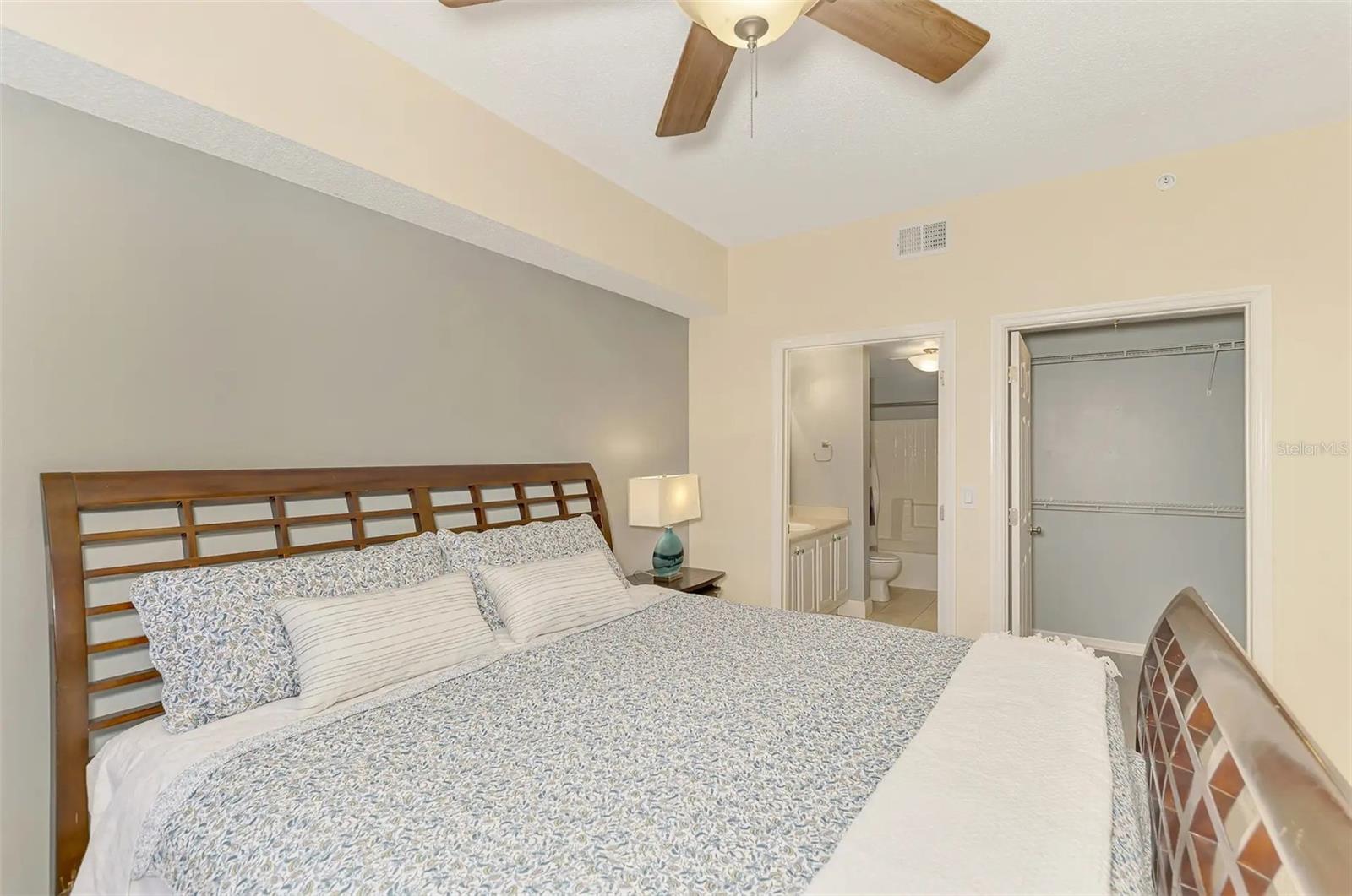5450 BENTGRASS DR #111, SARASOTA, FL, 34235