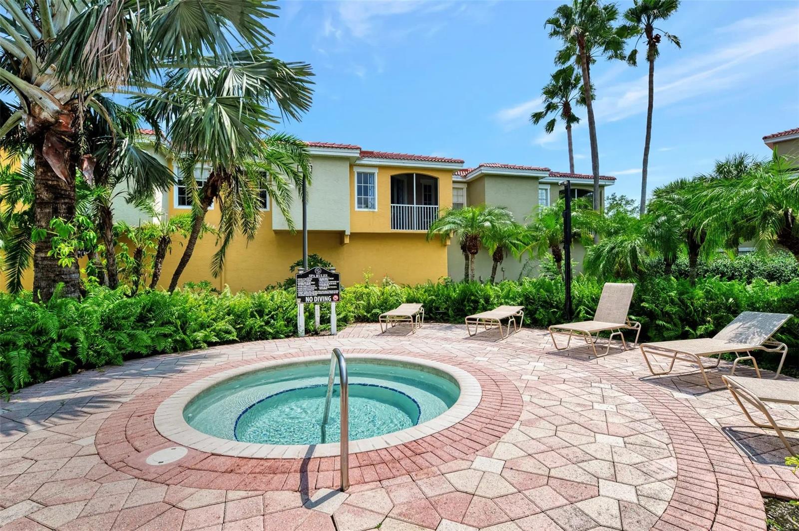 5450 BENTGRASS DR #111, SARASOTA, FL, 34235