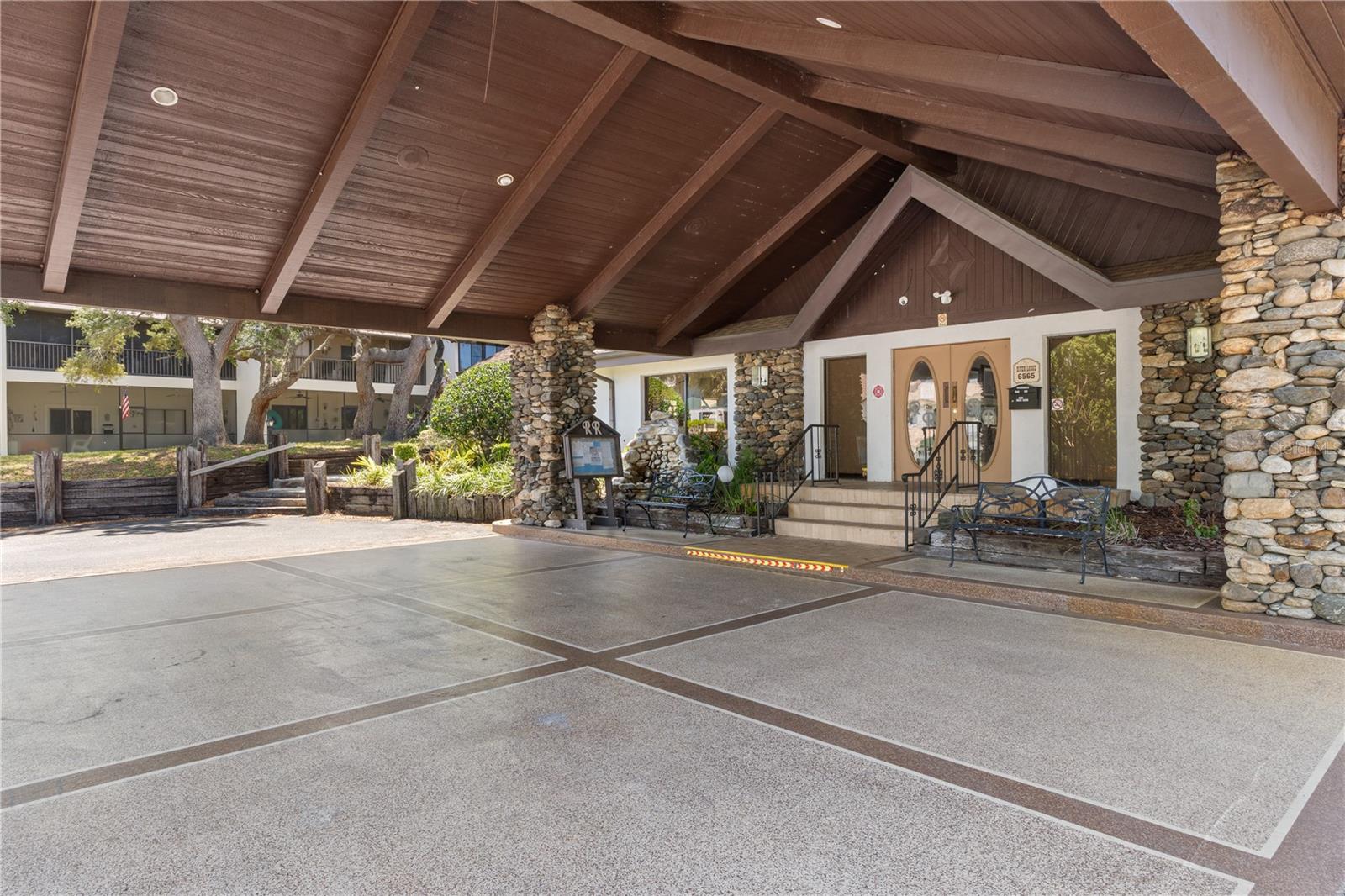 7080 RIVER RUN BLVD, WEEKI WACHEE, FL, 34607