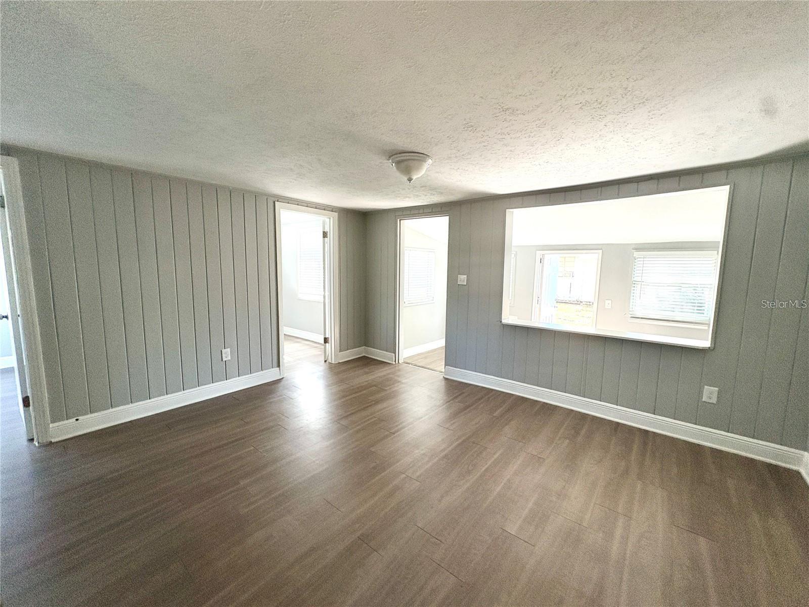 4611 N HUBERT AVE #11, TAMPA, FL, 33614