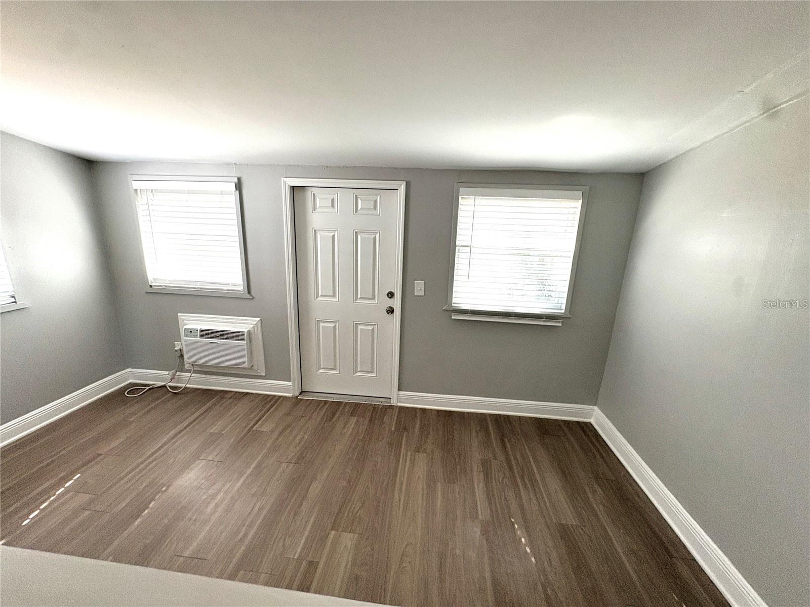 4611 N HUBERT AVE #11, TAMPA, FL, 33614