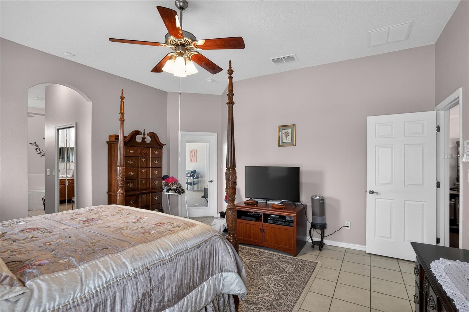 24001 ROBINWOOD ST, LEESBURG, FL, 34748