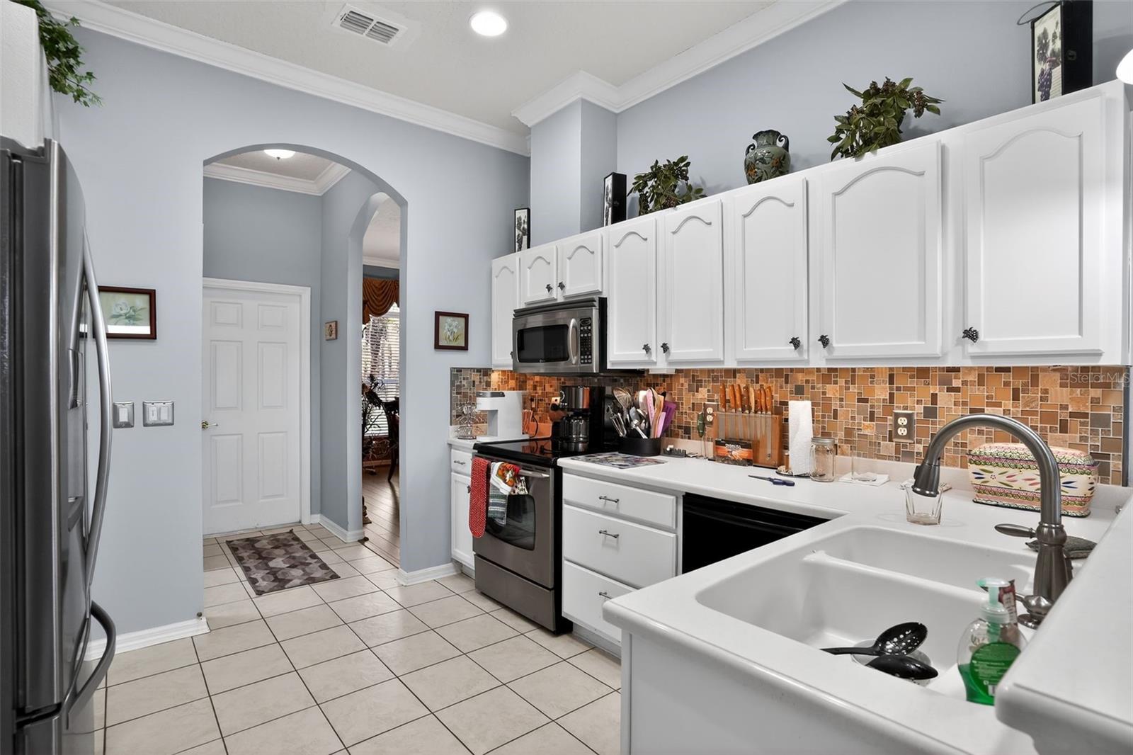 24001 ROBINWOOD ST, LEESBURG, FL, 34748