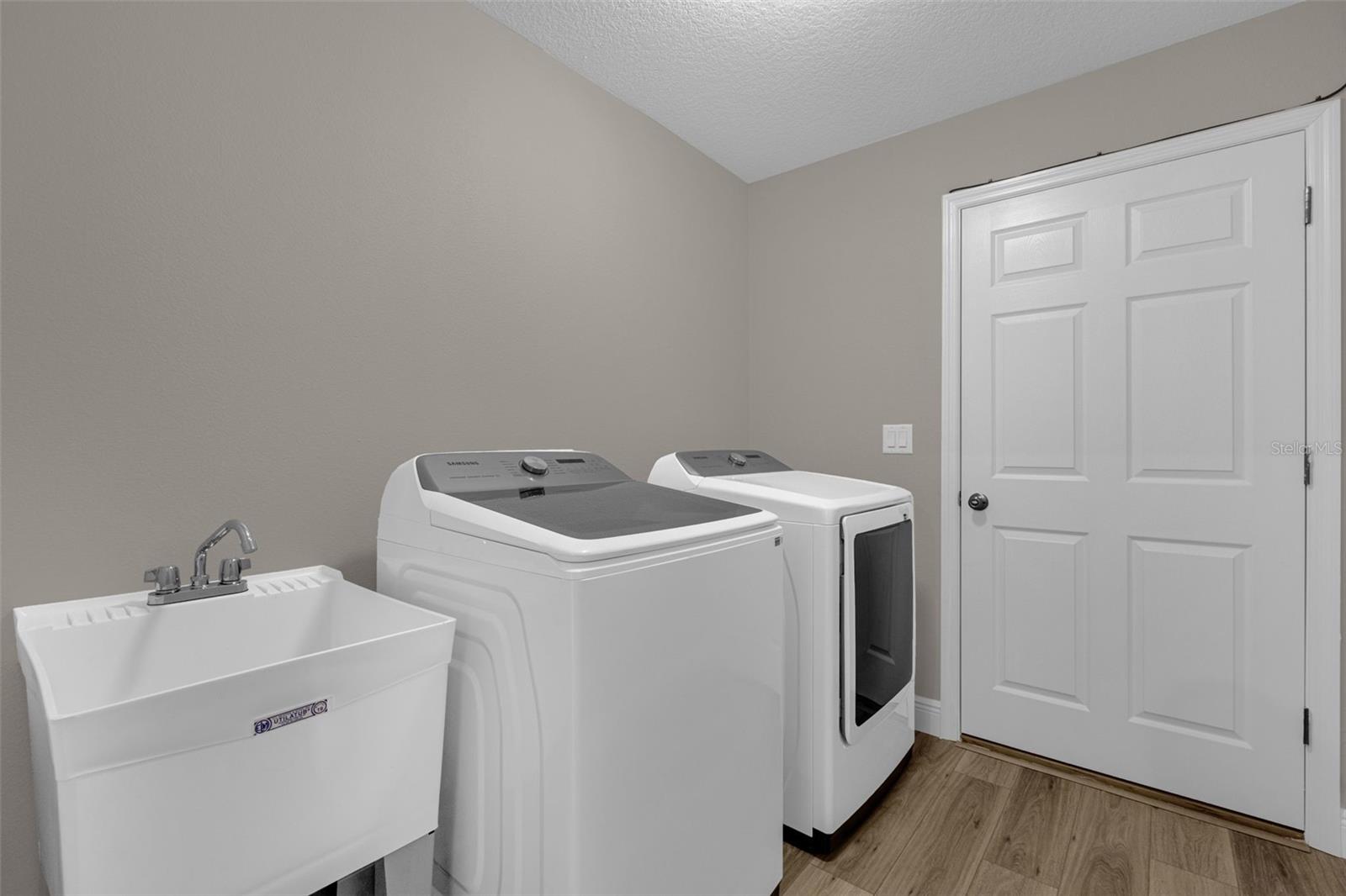 706 STANLEY AVE, WILDWOOD, FL, 34785