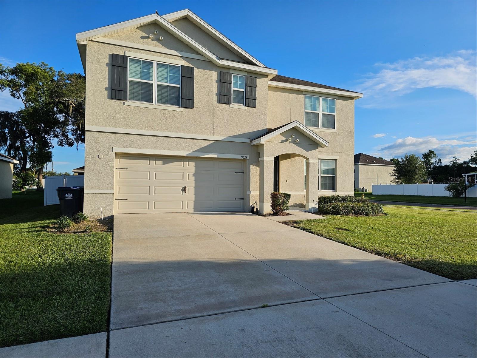 9628 TRONCAIS CIR, THONOTOSASSA, FL, 33592