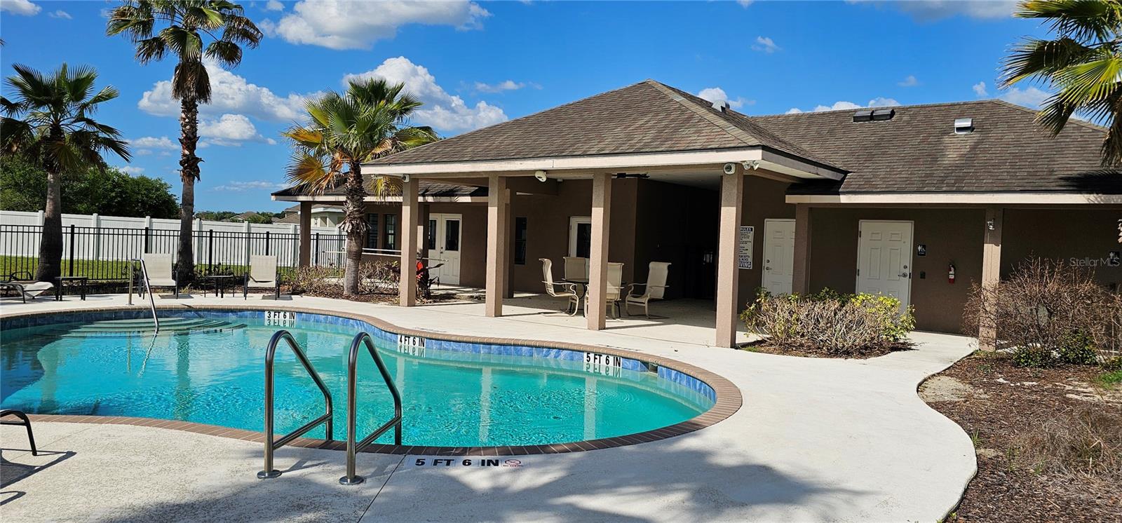 9628 TRONCAIS CIR, THONOTOSASSA, FL, 33592
