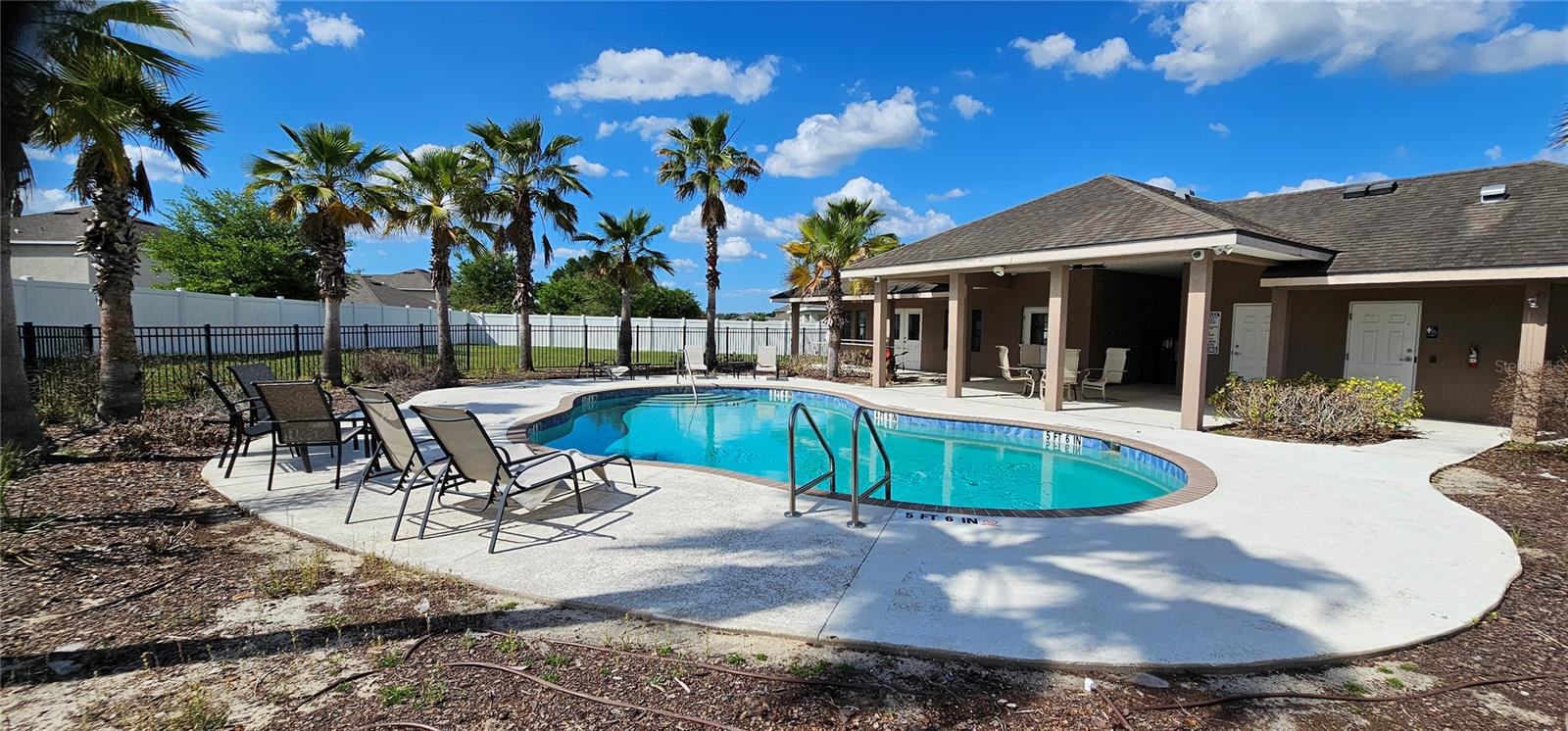 9628 TRONCAIS CIR, THONOTOSASSA, FL, 33592