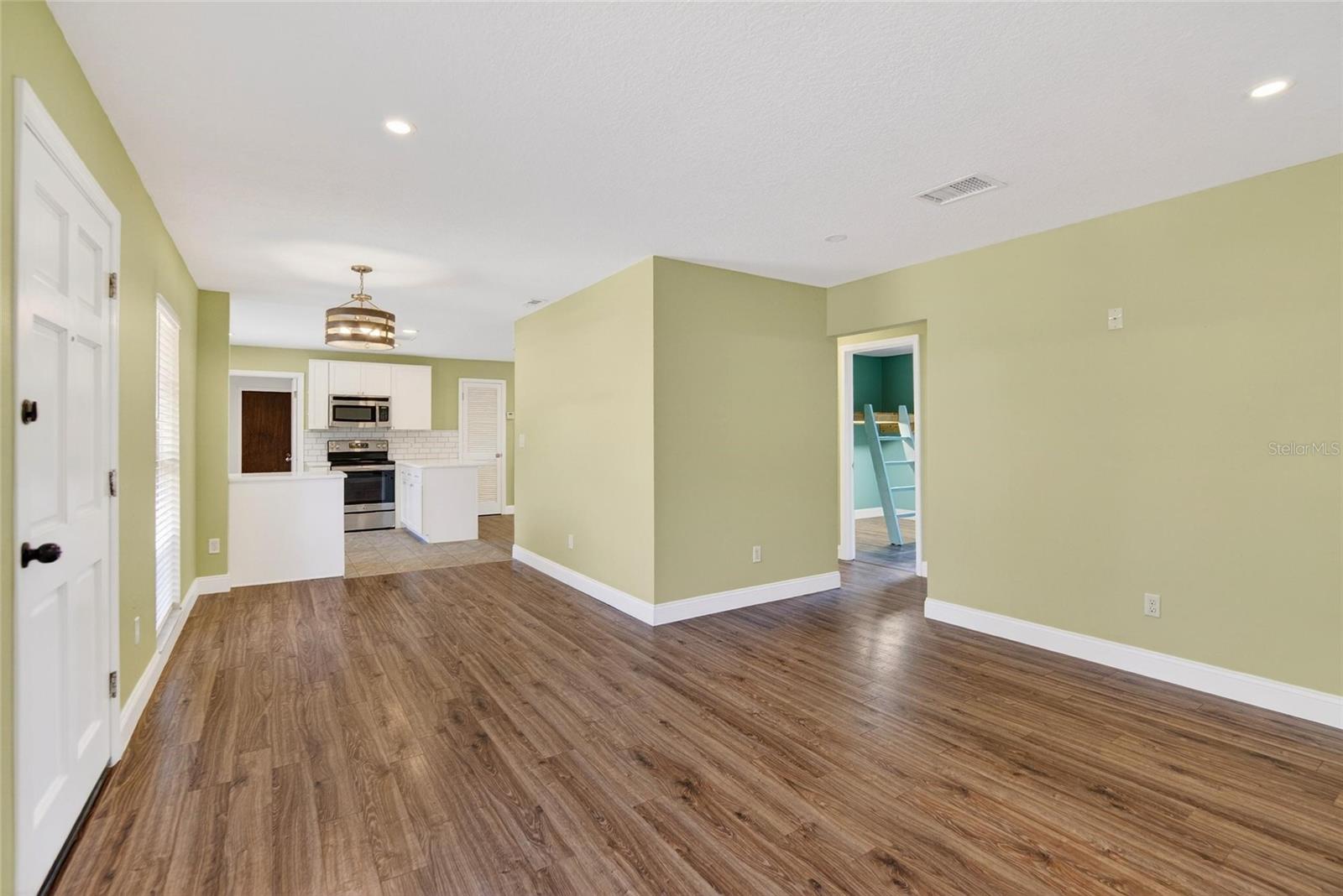 2340 MERRILY CIR S, SEFFNER, FL, 33584