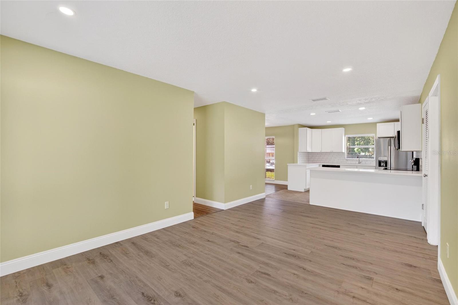 2340 MERRILY CIR S, SEFFNER, FL, 33584