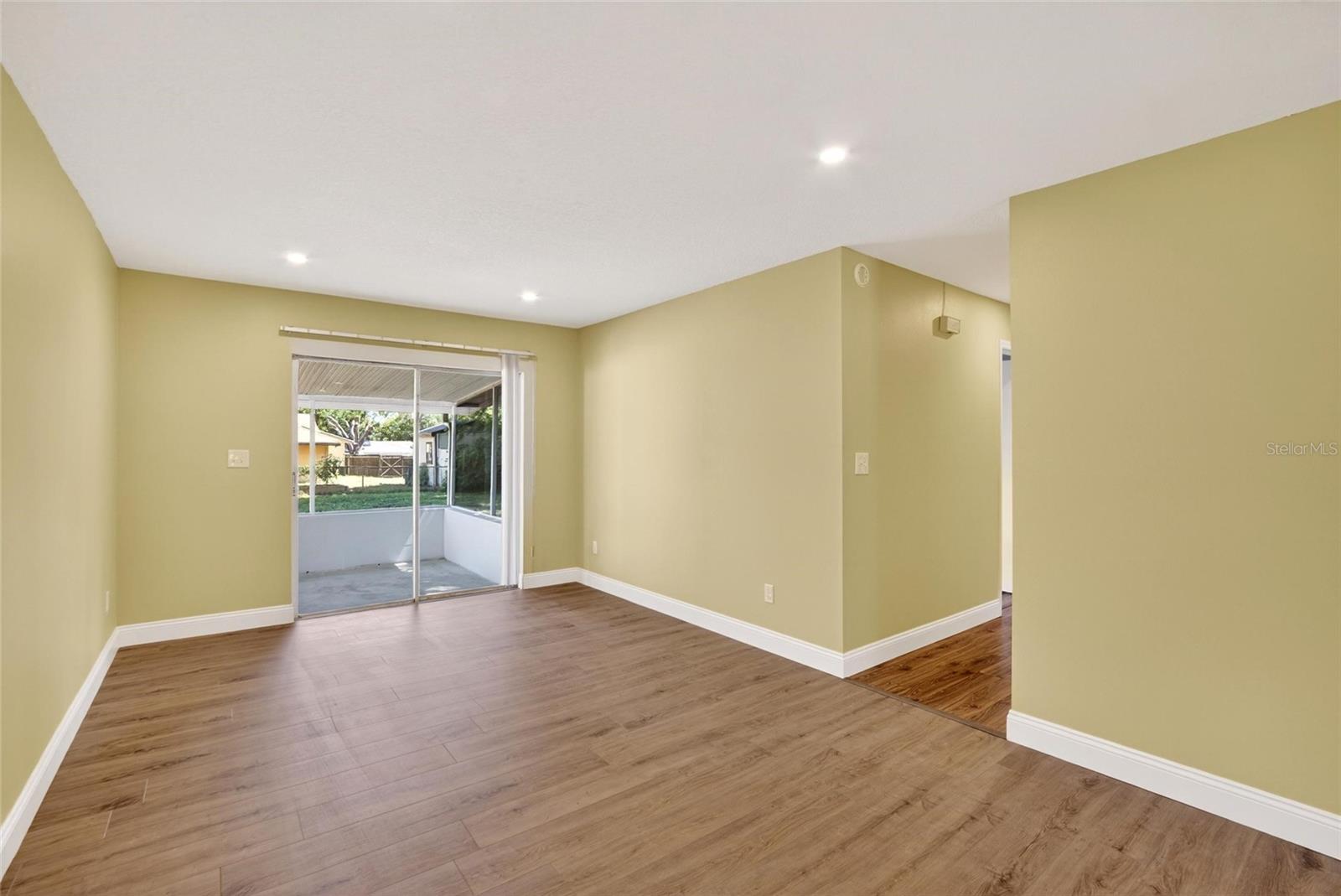 2340 MERRILY CIR S, SEFFNER, FL, 33584