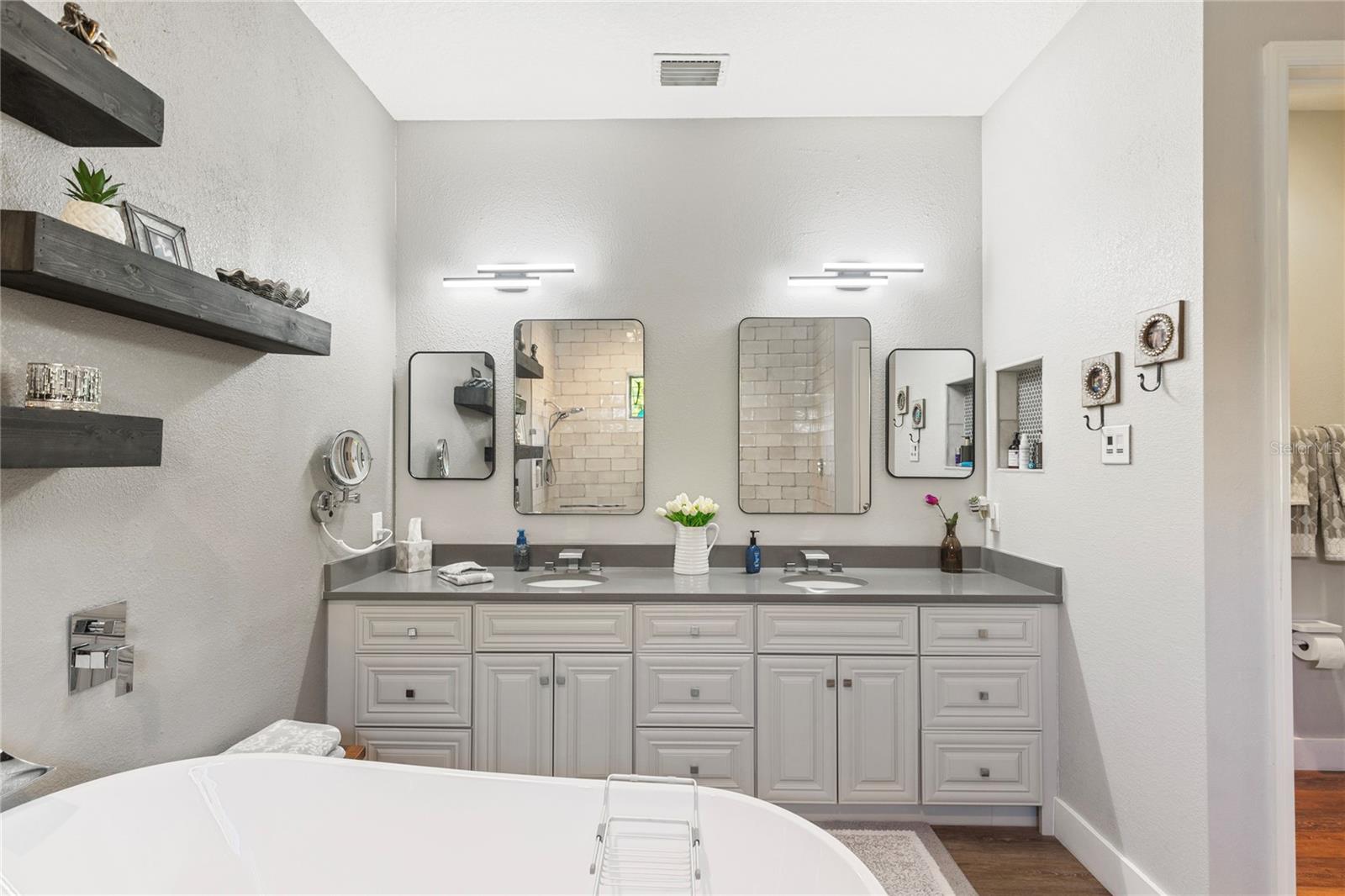 8791 BELLA VITA CIR, LAND O LAKES, FL, 34637