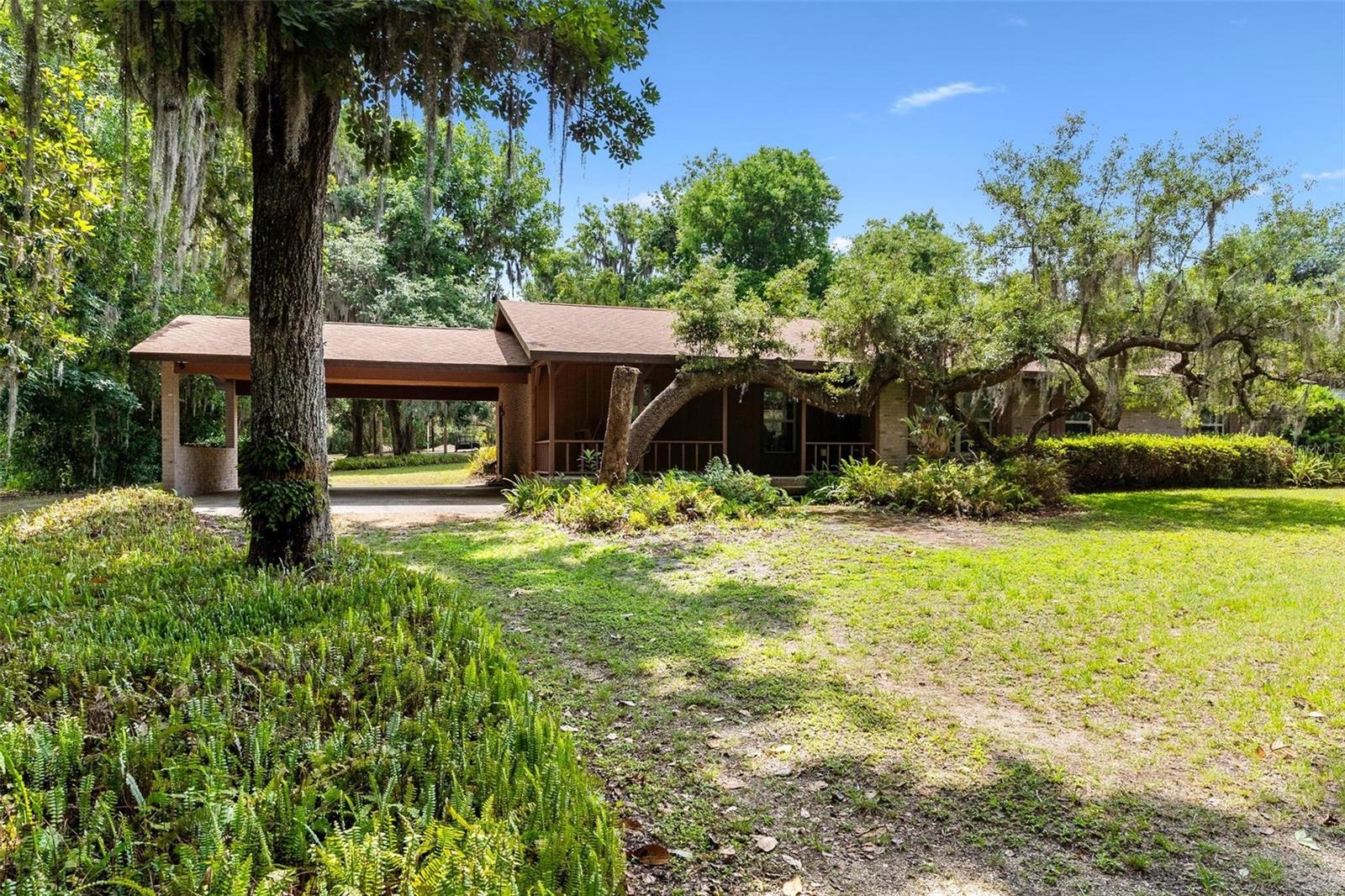 6400 SUNNYSIDE DR, LEESBURG, FL, 34748