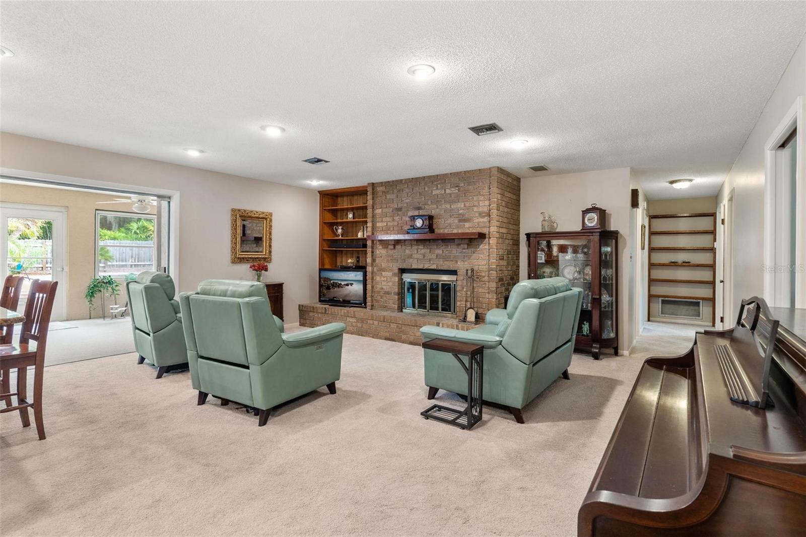 6400 SUNNYSIDE DR, LEESBURG, FL, 34748
