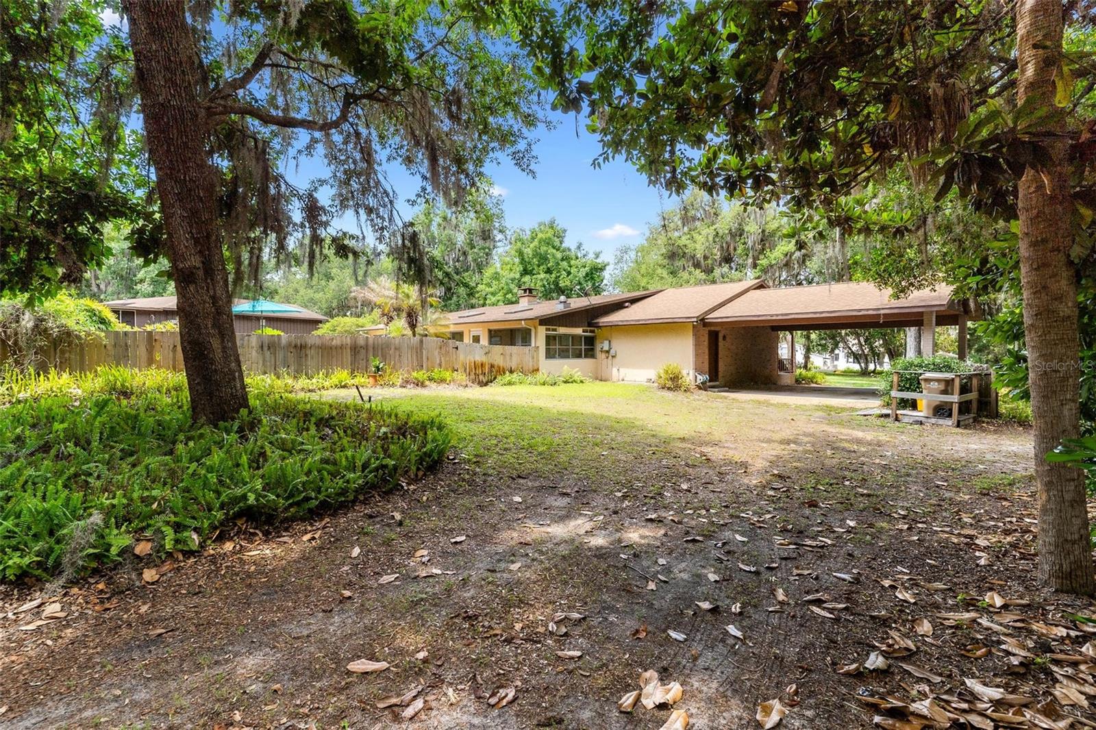 6400 SUNNYSIDE DR, LEESBURG, FL, 34748