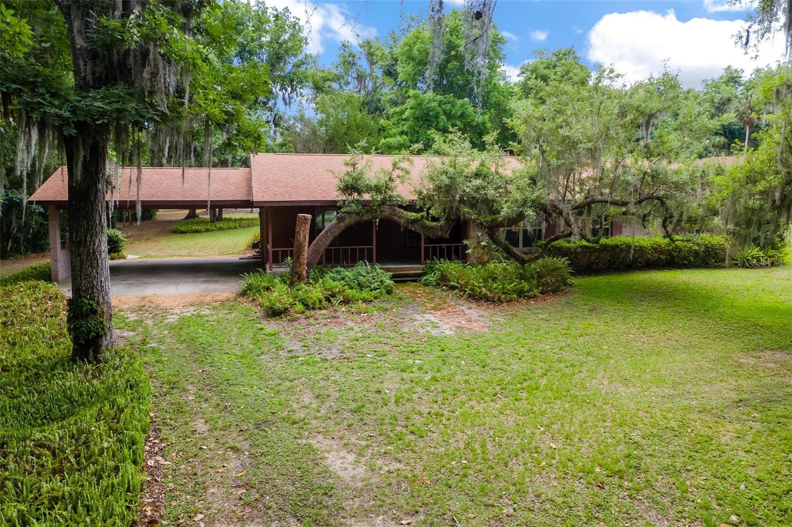 6400 SUNNYSIDE DR, LEESBURG, FL, 34748